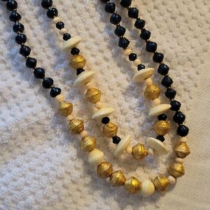 Noonday paper bead necklace